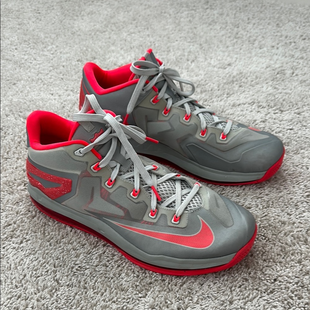 Nike Men’s Lebron 11 Low Laser Crimson